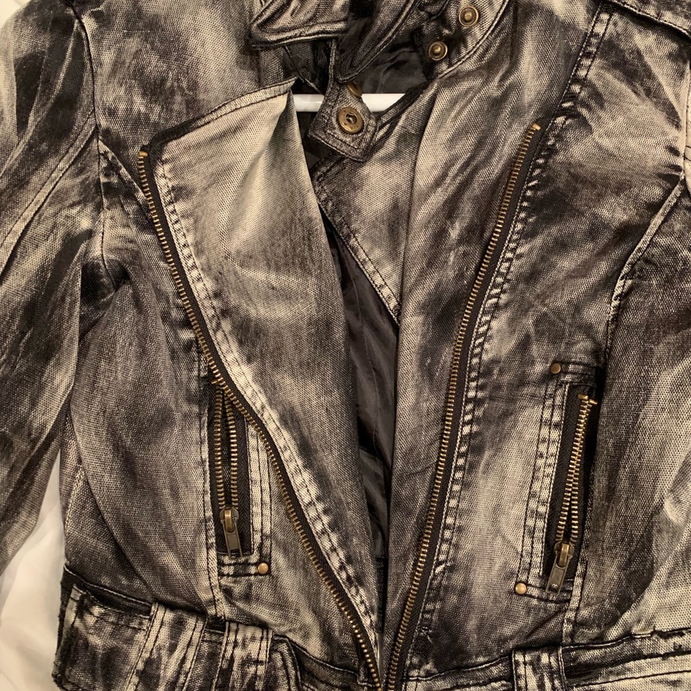 Double zero | jacket - Picture 3 of 5